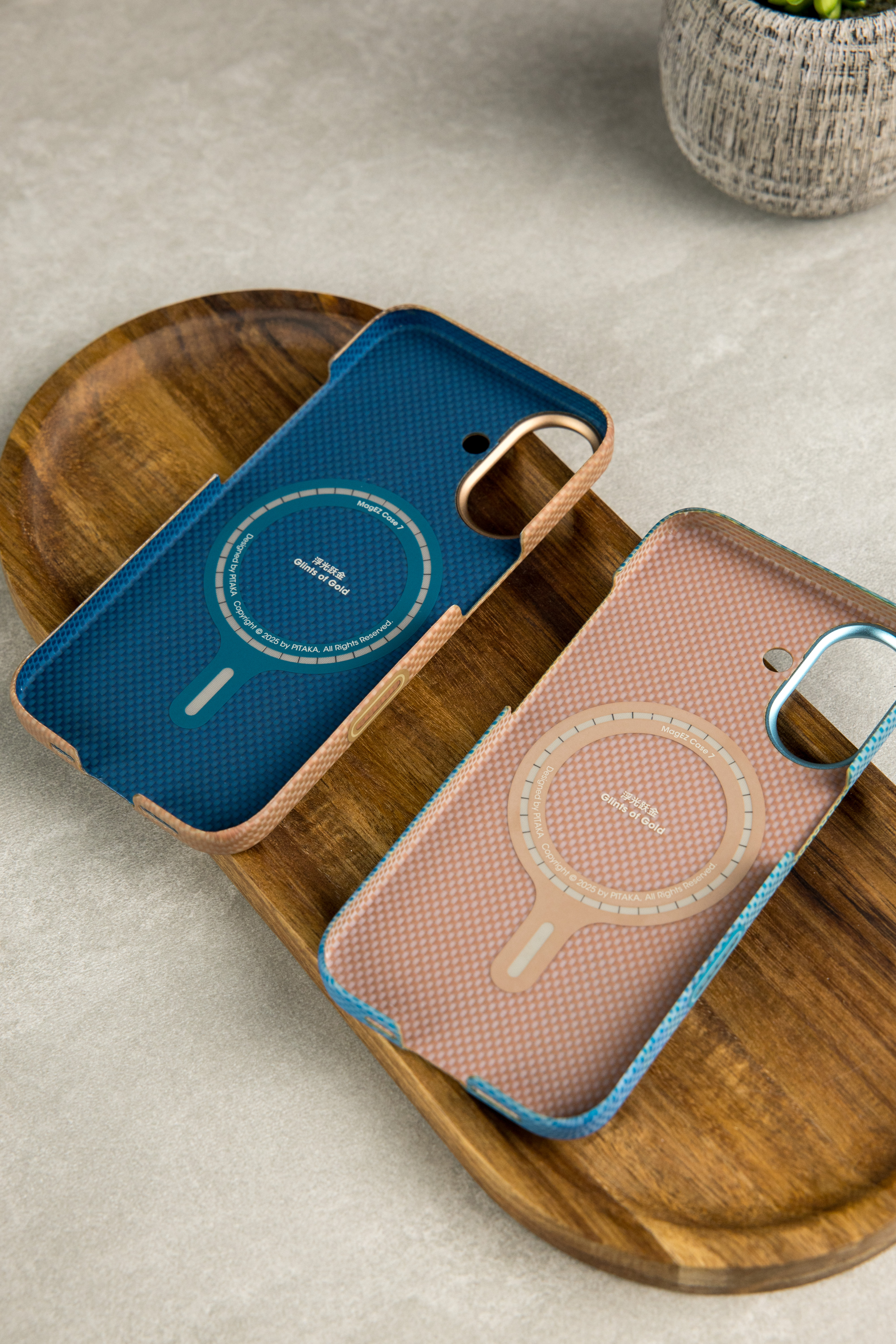 Чохол Pitaka Ultra-Slim PitaTap на iPhone 17 Golden Glint - 7